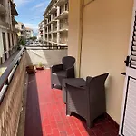 Guest house Living Orlando